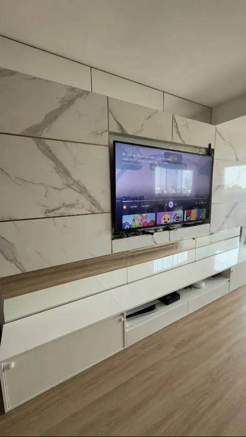Painel de TV da sala