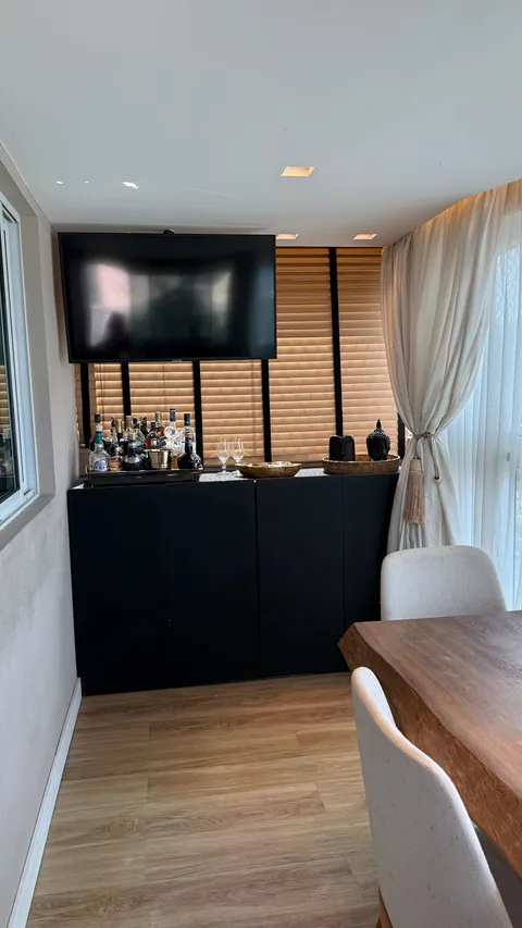Bar da varanda com TV